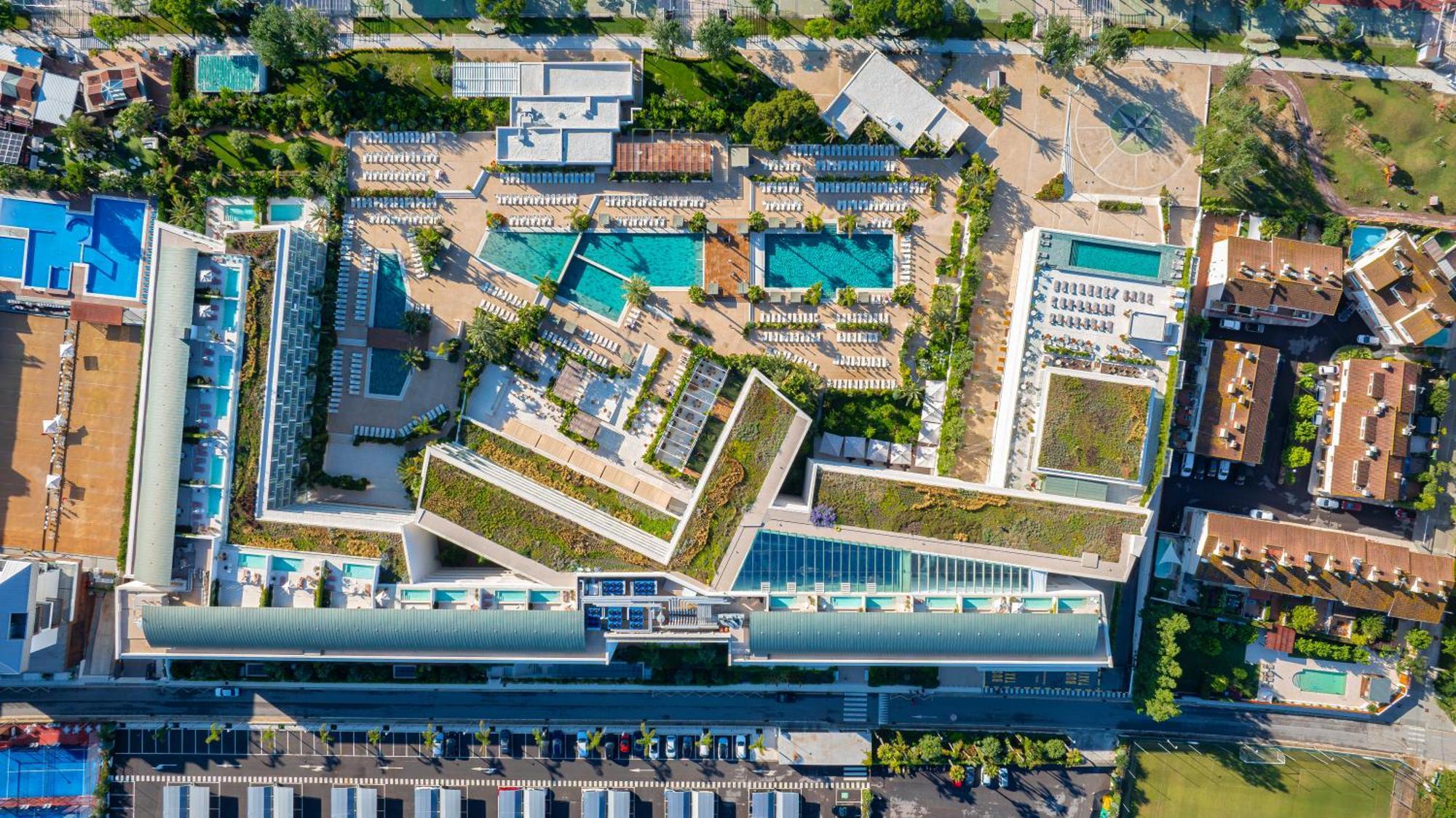 Atzavara Hotel & Spa Santa Susanna Exterior photo Aerial view of the complex