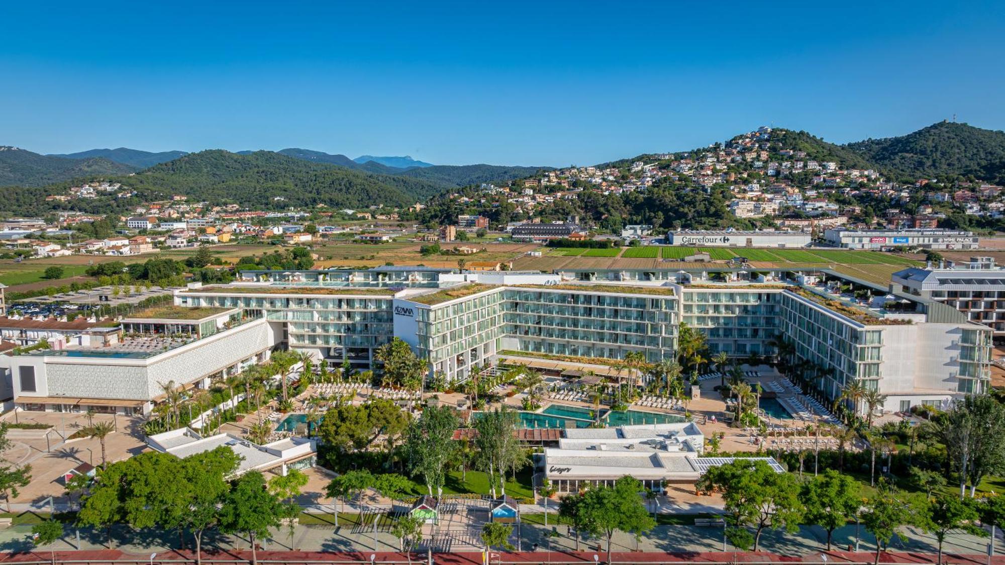 Atzavara Hotel & Spa Santa Susanna Exterior photo Aerial view of the hotel
